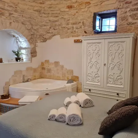 Apartment Trulli Madia Luxury *